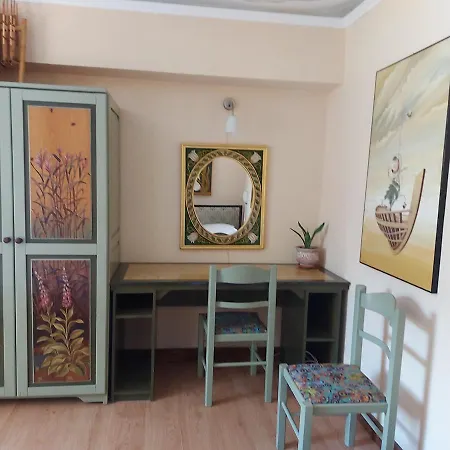 דירה Varias Art House