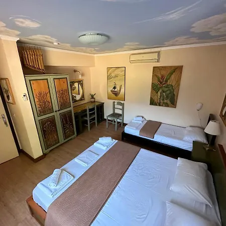 Appartamento Varias Art House *