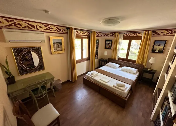 Varias Art House * Kallirákhi